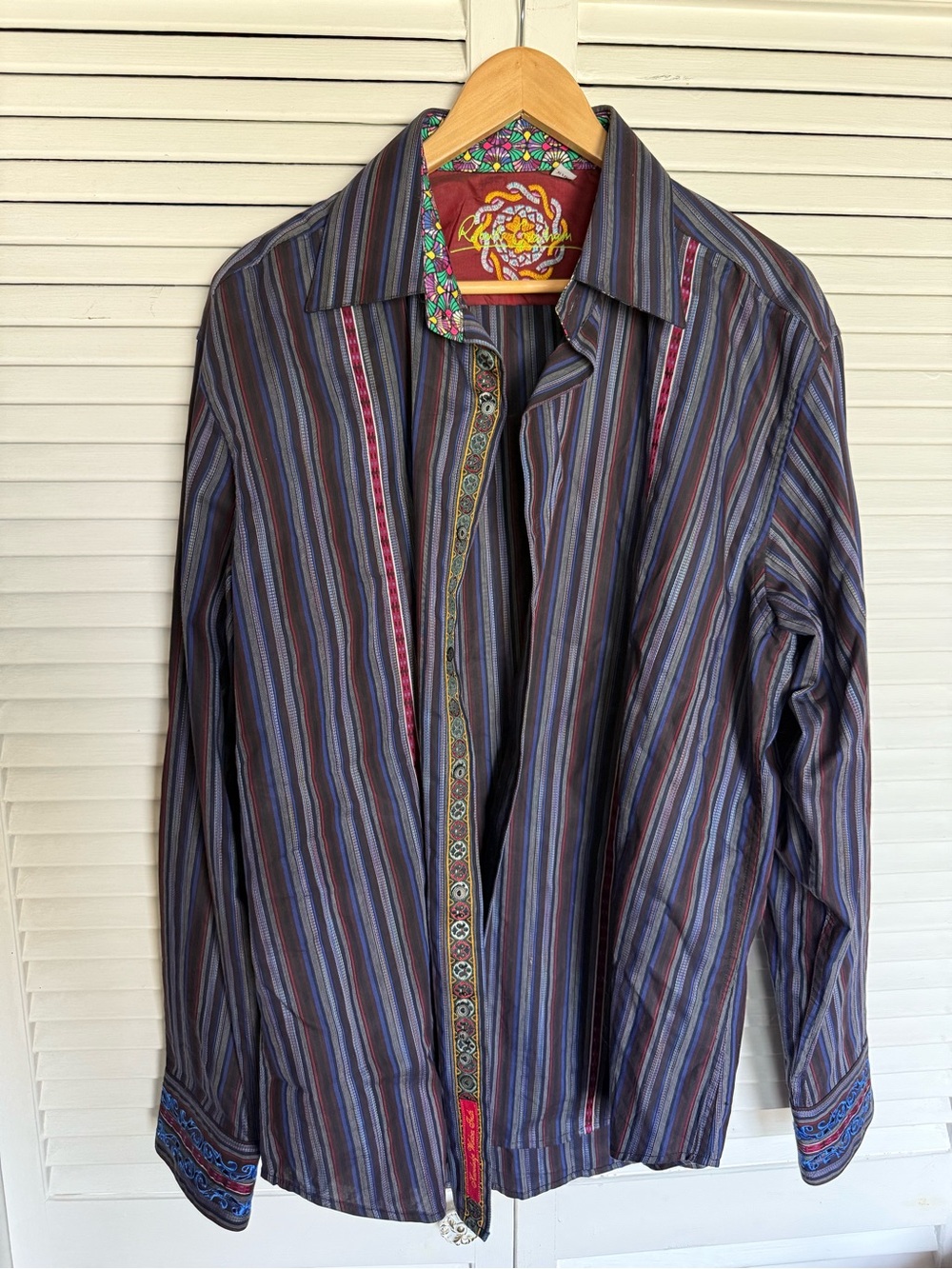 Robert Graham Men's Striped Button-Up Jacket in Blue, Gray, Red